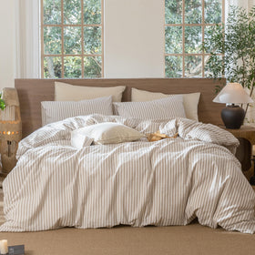 MooMee striped duvet cover texture closeup shows soft, breathable fabric.