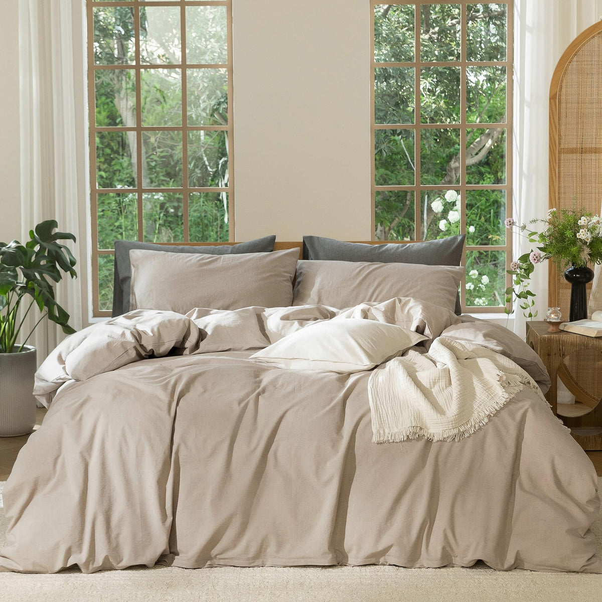 MooMee duvet cover texture closeup shows breathable washed cotton with linen-like feel.