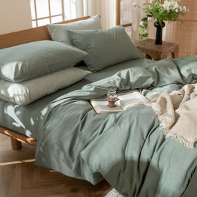MooMee linen-look texture conveys relaxed, resort-inspired vibe for cozy bedrooms.