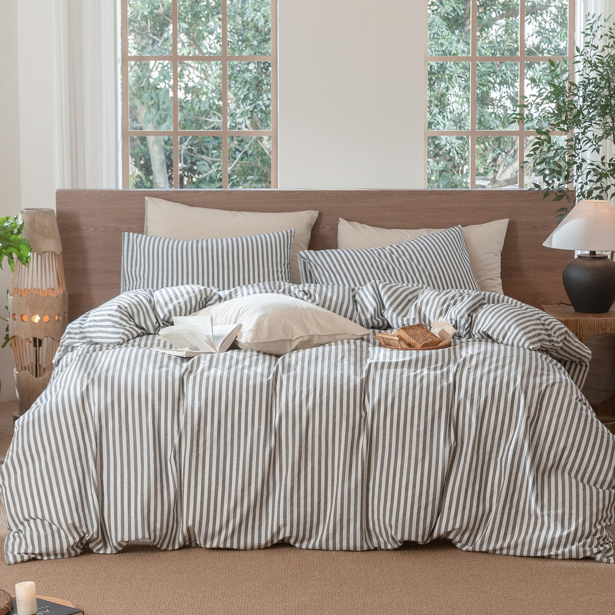 MooMee striped duvet cover in dark grey and white adds a crisp, inviting bed aesthetic