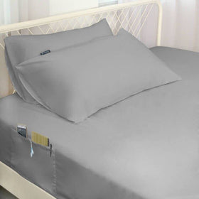 Moonsea brand logo on bedding indicating quality and reliability.