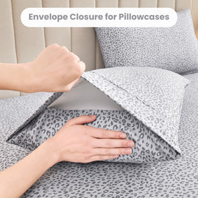 Mooreeke silver-grey animal pattern bedding brightens the room