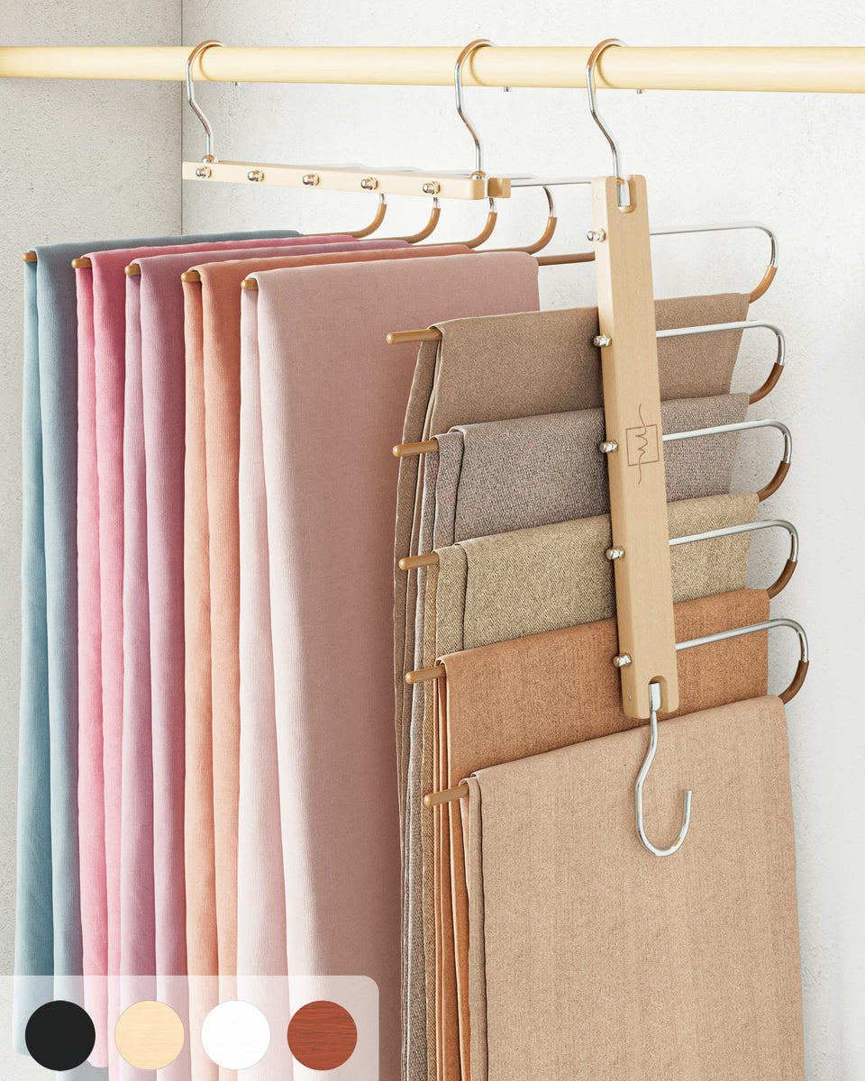 MORALVE pants hanger with beech wood and 360° swivel for easy loading.