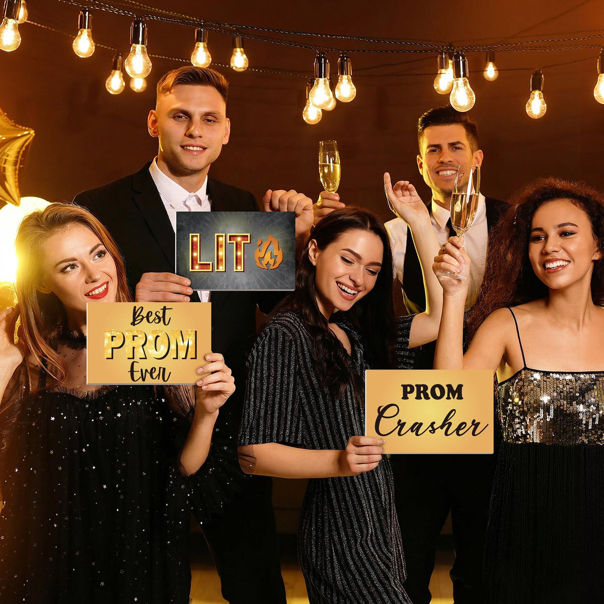 Motiskyy prom prop 25x17 cm fits neatly in every shot.