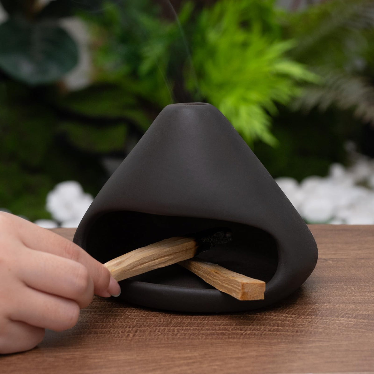 MOUGIGI mindful gift-ready packaging makes a thoughtful housewarming or self-care gift.