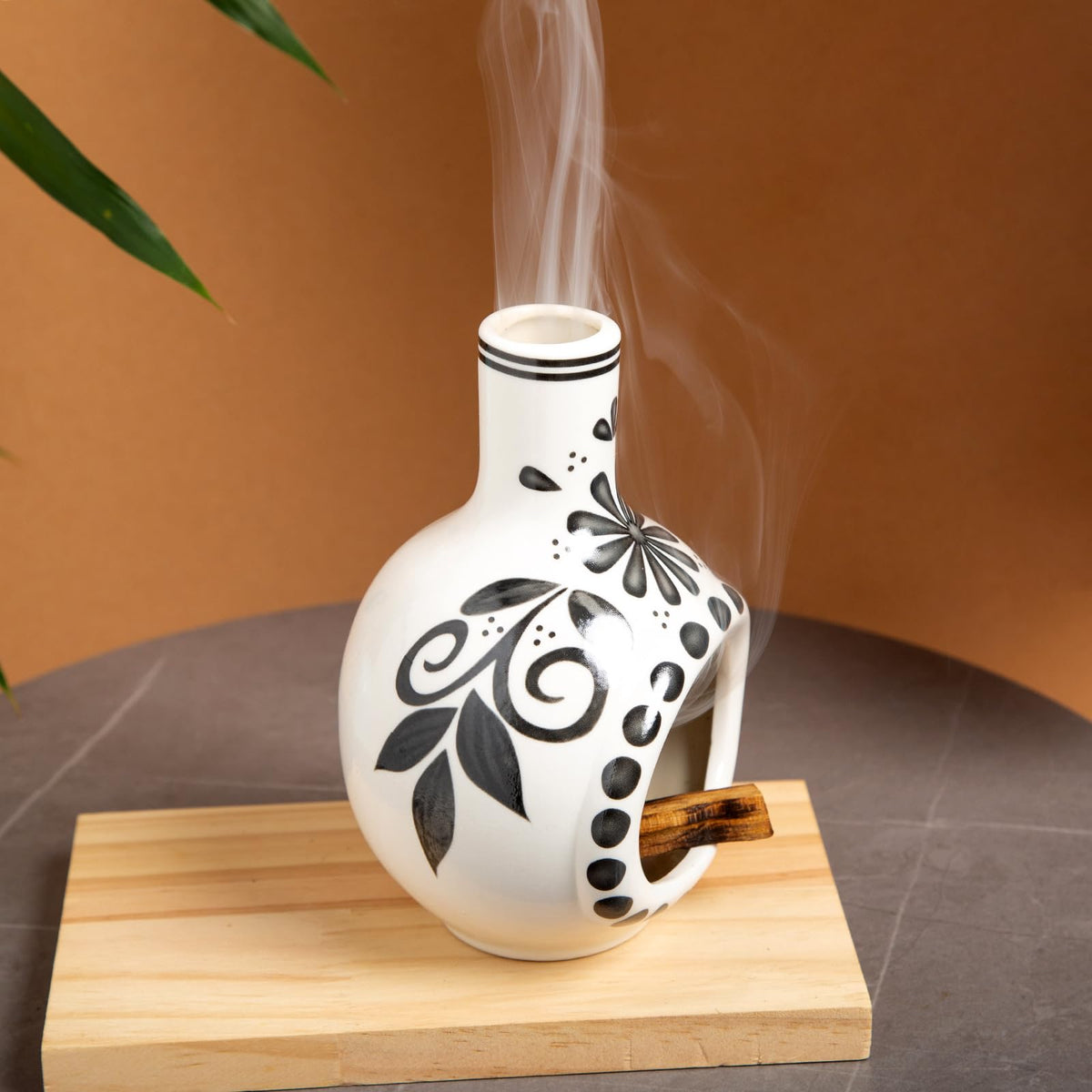 MOUGIGI Palo Santo accessory designed for tabletop meditation setups.