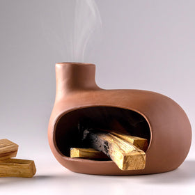 MOUGIGI Terracotta Palo Santo Holder close-up shows durable clay and refined finish for rituals.