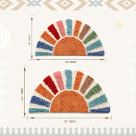 Moutina absorbent bath mat dries moisture quickly to reduce puddles.