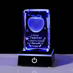 Movdyka 3D crystal apple with base shows intricate engraving for a timeless keepsake.