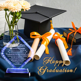 Movdyka class of 2026 decor suitable for desks and shelves.