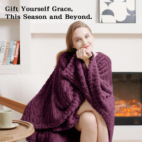 Mowkim easy-care blanket resists fading and staining with machine washing.