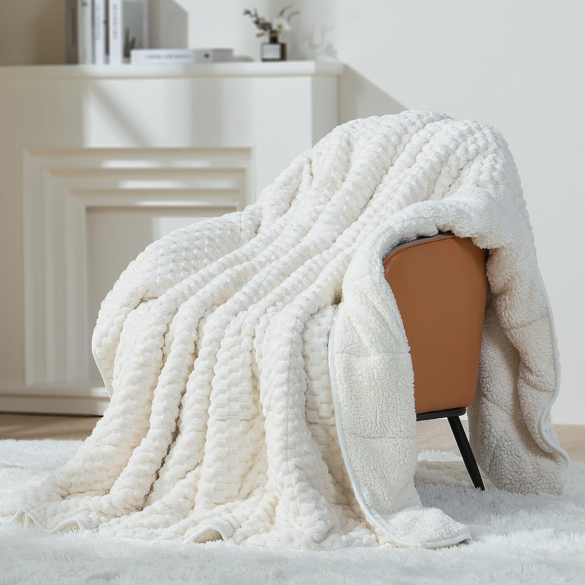 Mr. Sandman weighted blanket top view shows inviting warmth for restful nights.