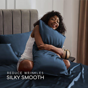 MR&HM queen fitted sheet with 15-inch pocket in mood indigo.