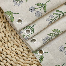 MUGINYU machine-washable curtain offers easy care and quick refresh.