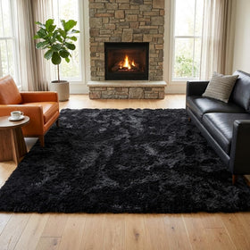 Mugorn black rug soft padding offers tummy time comfort.