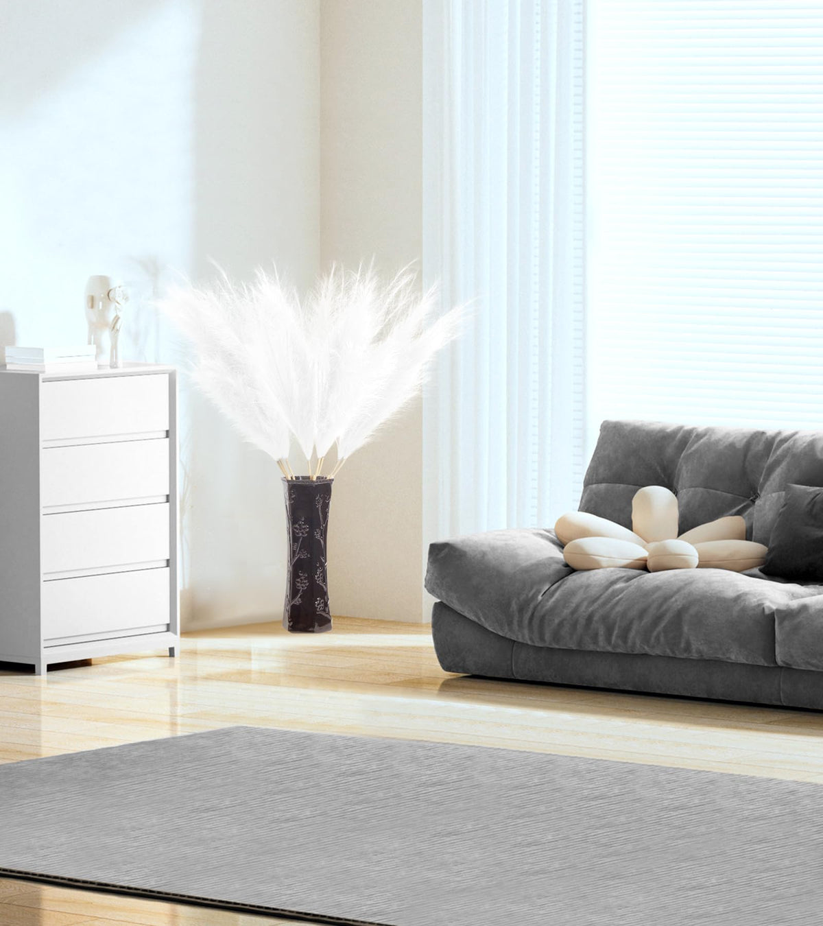 MUUNC faux pampas grass pairs with dried elements for chic boho setups.