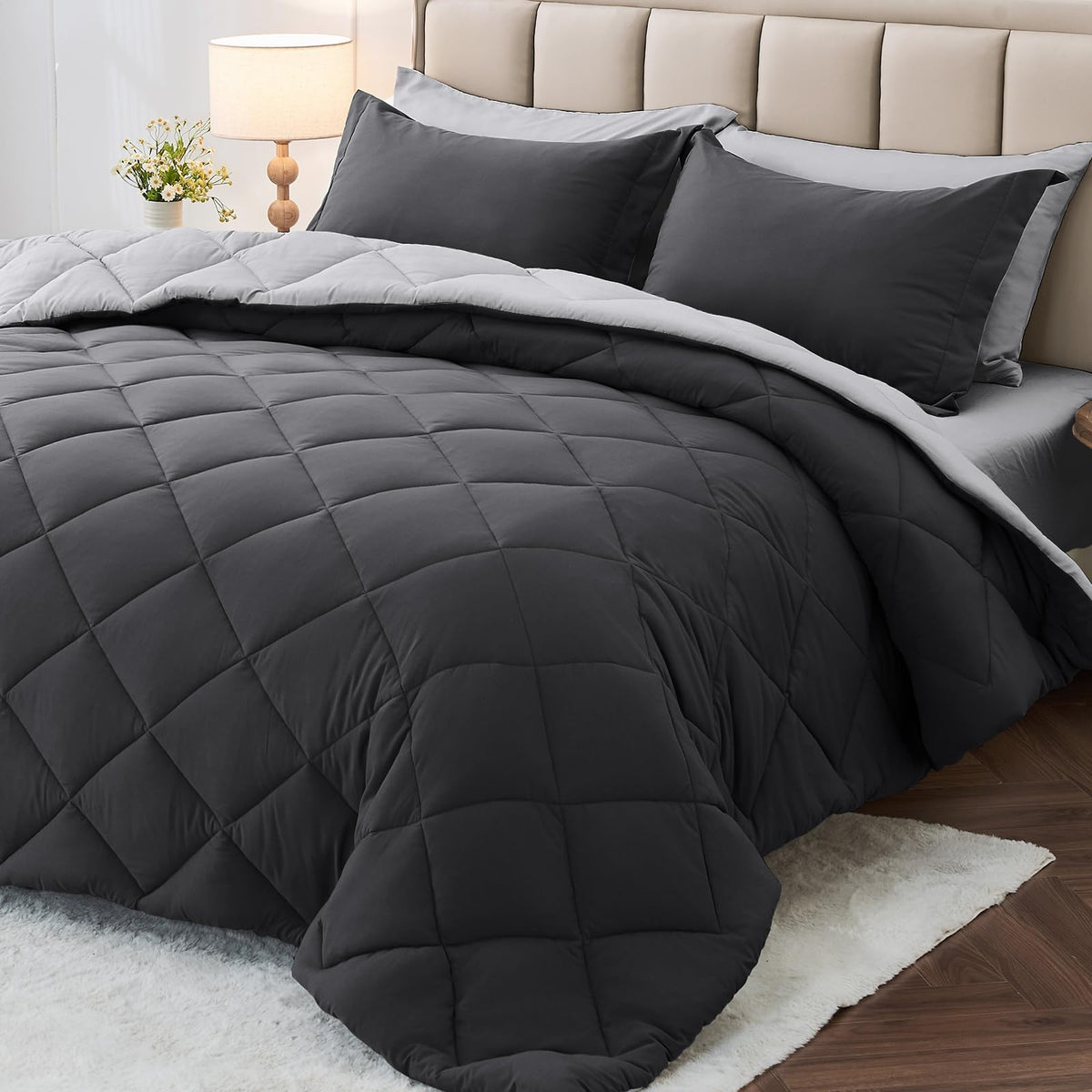 MUXHOMO 7-piece queen comforter set with box stitching for durable, cozy warmth.