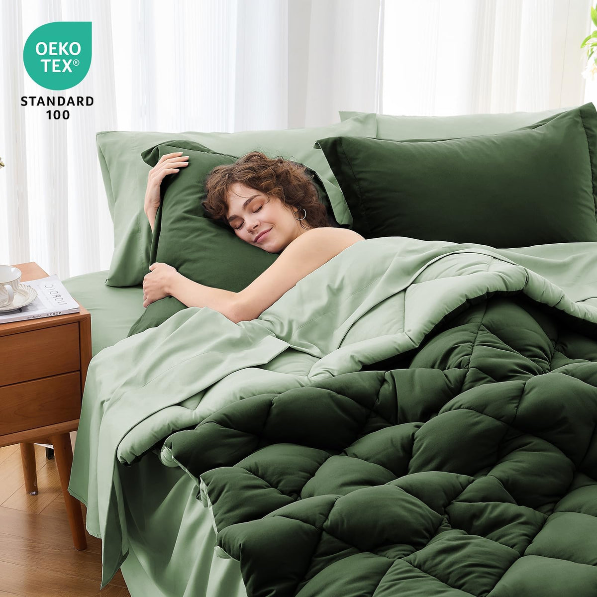 MUXHOMO fitted sheet with 14-inch pocket ensuring a snug mattress fit