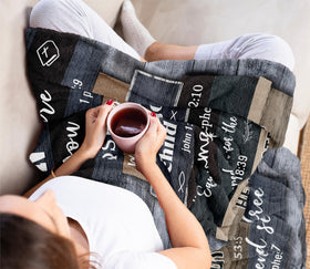 Muxuten Bible gift for men highlights faith and warm comfort for everyday moments