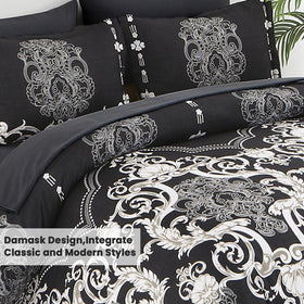 Mybedsoul king pillowcases coordinates with the set for a cohesive look.