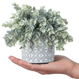 MyGift lifelike eucalyptus foliage enhances event decor.