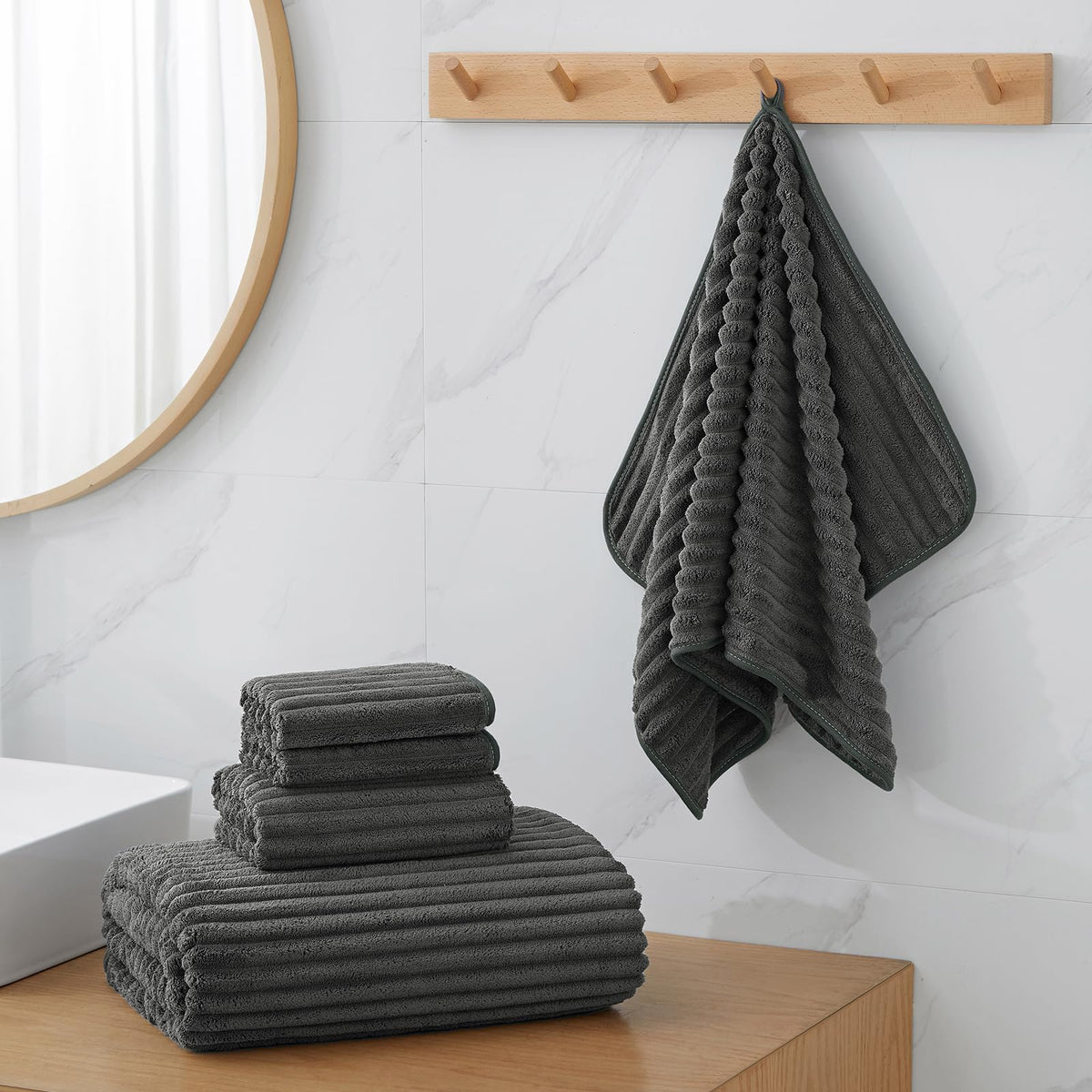 NALIVO towels with reinforced hems and detailed stitching for longevity
