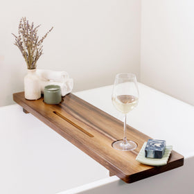 Nature Shed bathtub tray with 35-inch width for freestanding tubs and sturdy support.