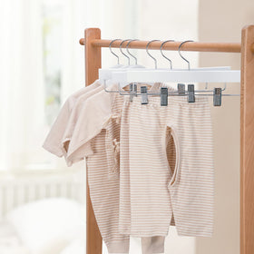 Nature Smile chrome hook, 360-degree rotation for easy hanging.