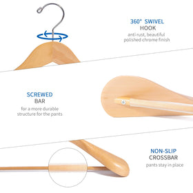 Nature Smile 360-degree swivel hook lets you view garments without removing them.