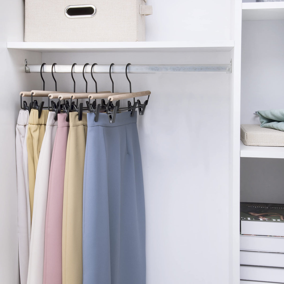 Nature Smile beech wood hanger storage in a tidy closet