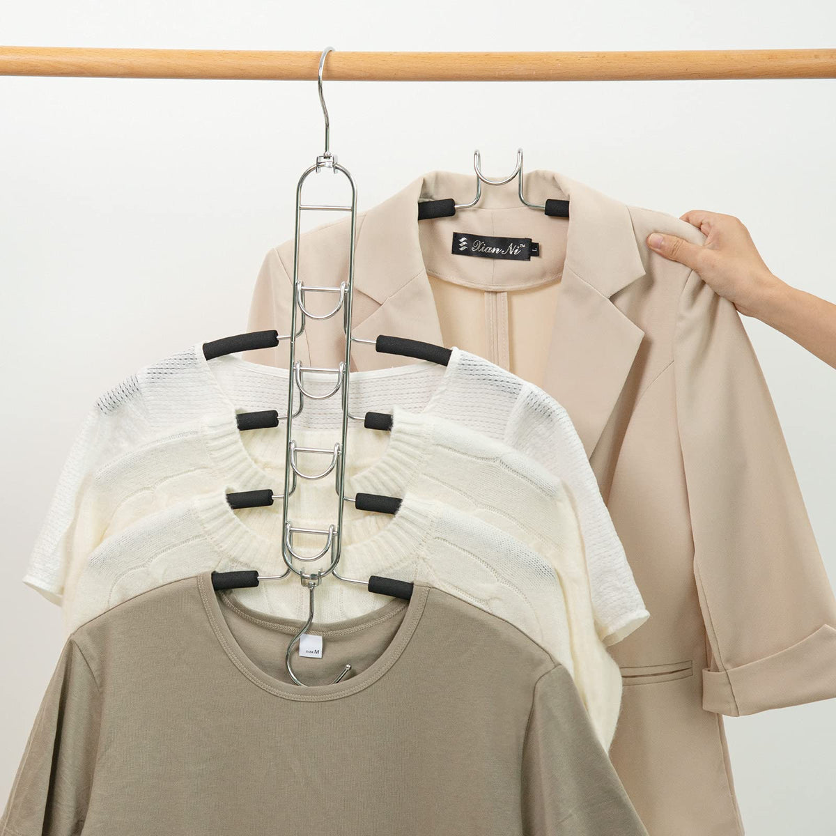 Nature Smile heavy-duty metal hangers support coats and jackets daily.