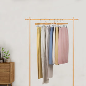 Nature Smile non-slip clip hanger grips fabrics without slippage.