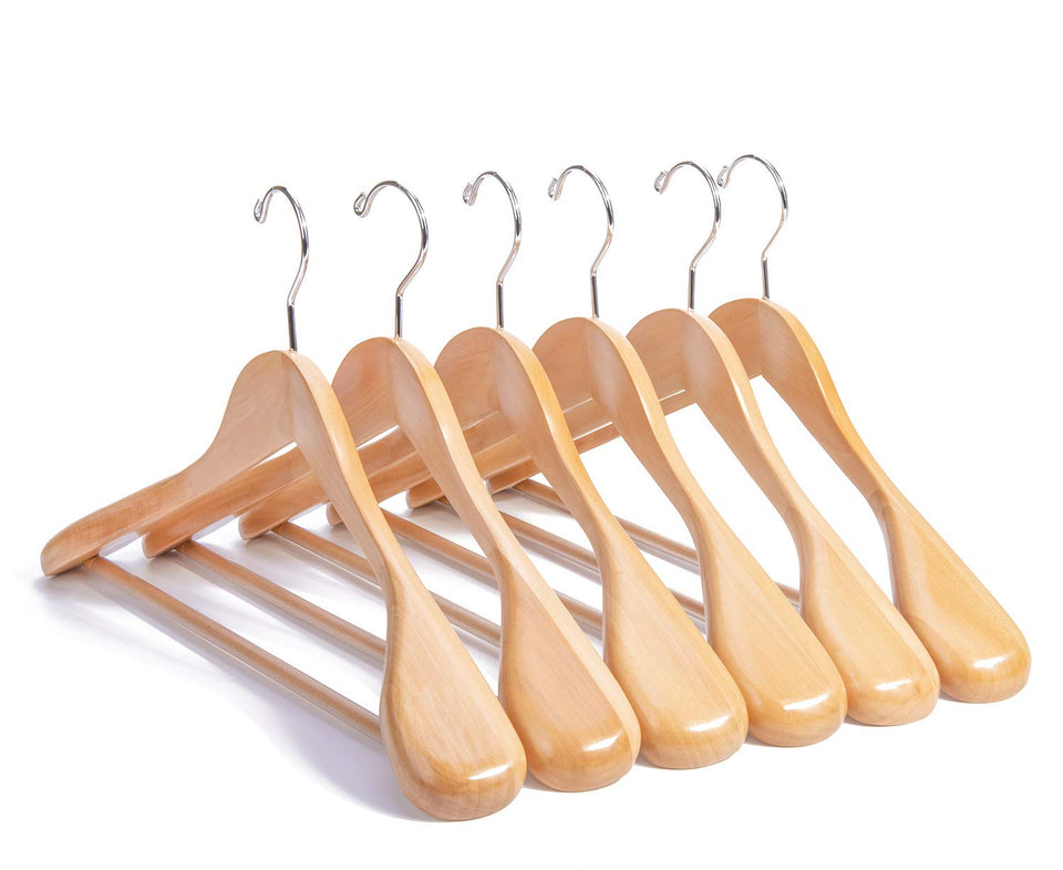 Nature Smile wooden 16-inch suit hanger closeup showing premium wood grain and sturdy build.