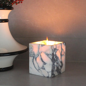 Natust marble organizer holds toothpaste and shaver neatly