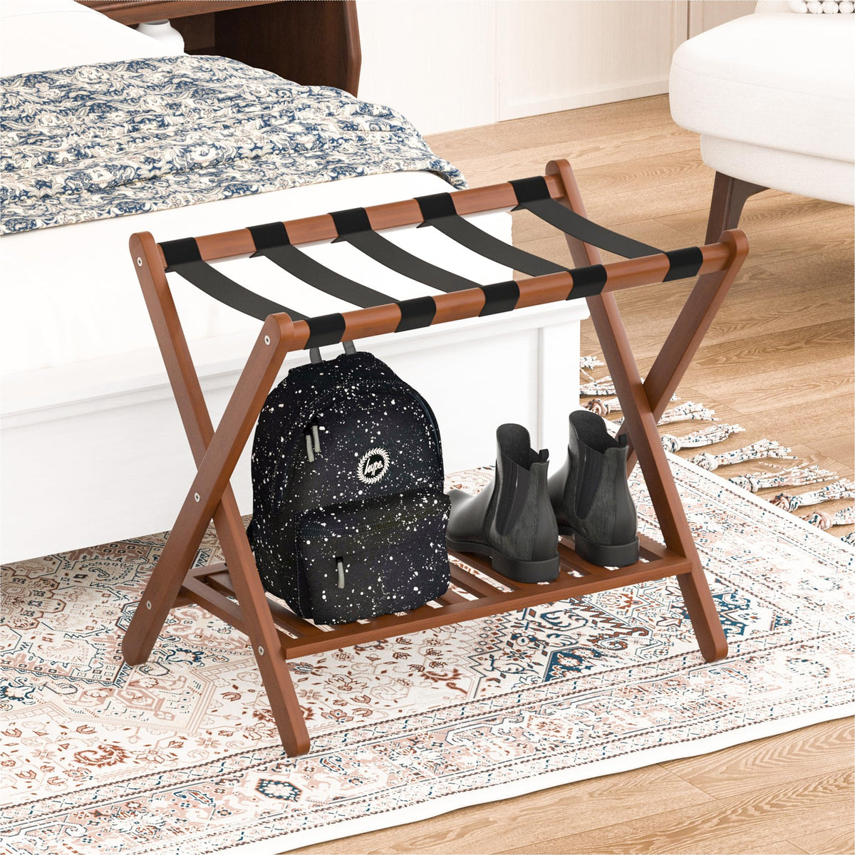 Natuvite scratch-free surface protects bags with a sleek look.