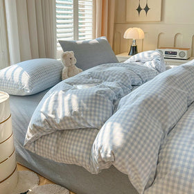 Nayoroom gingham pillow shams queen — coordinated look and quick pillow swaps.