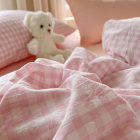 Nayoroom washed microfiber fabric feels lightweight and breathable for all-season warmth and coolness.