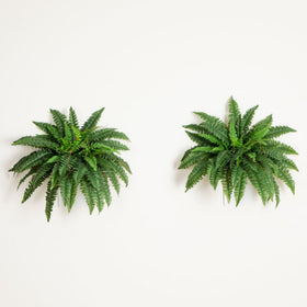Silk leaves resist fading for year-round decor