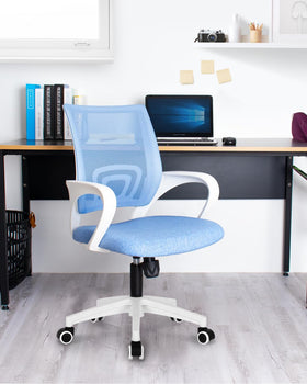Neo Chair FSC-certified wood core adds sustainable support inside cushion