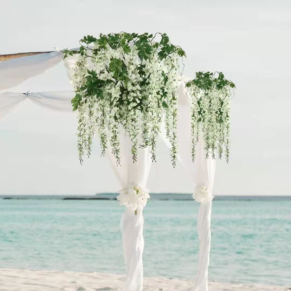 Soft petals and clean look suitable for indoor display with finesse.