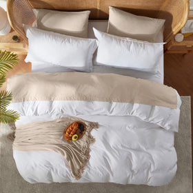 Nestl duvet cover with 8 ties to keep the insert perfectly in place