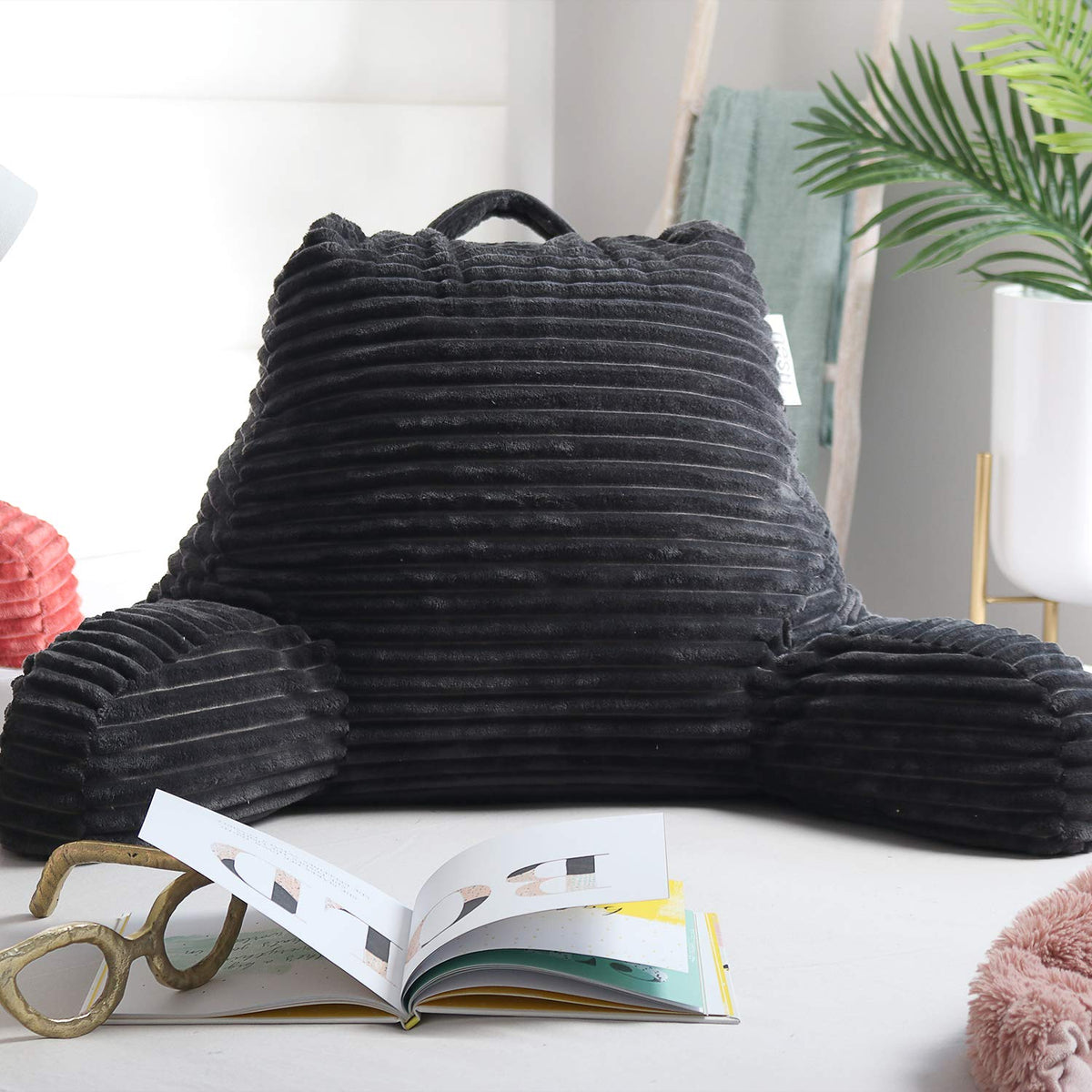 Nestl reading pillow removable, machine-washable cover simplifies cleaning.