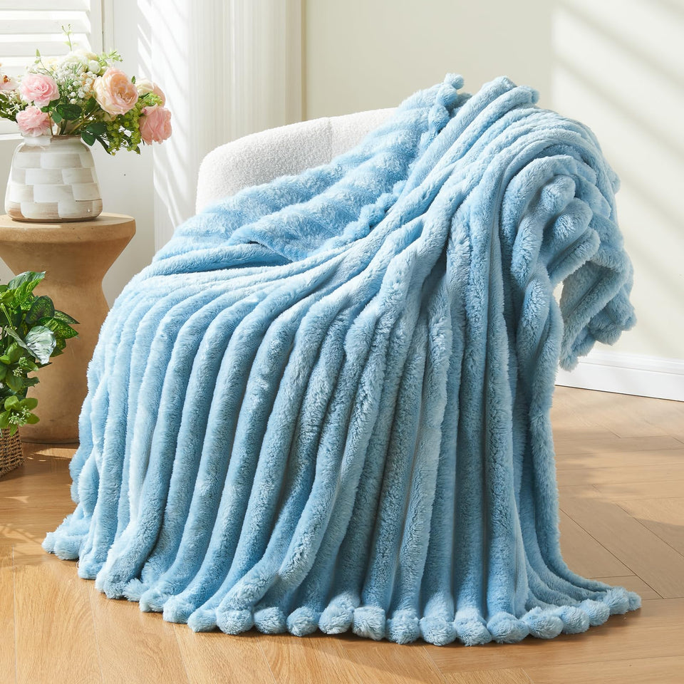 NEWCOSPLAY blue ribbed twin blanket front view for cozy warmth and modern style.