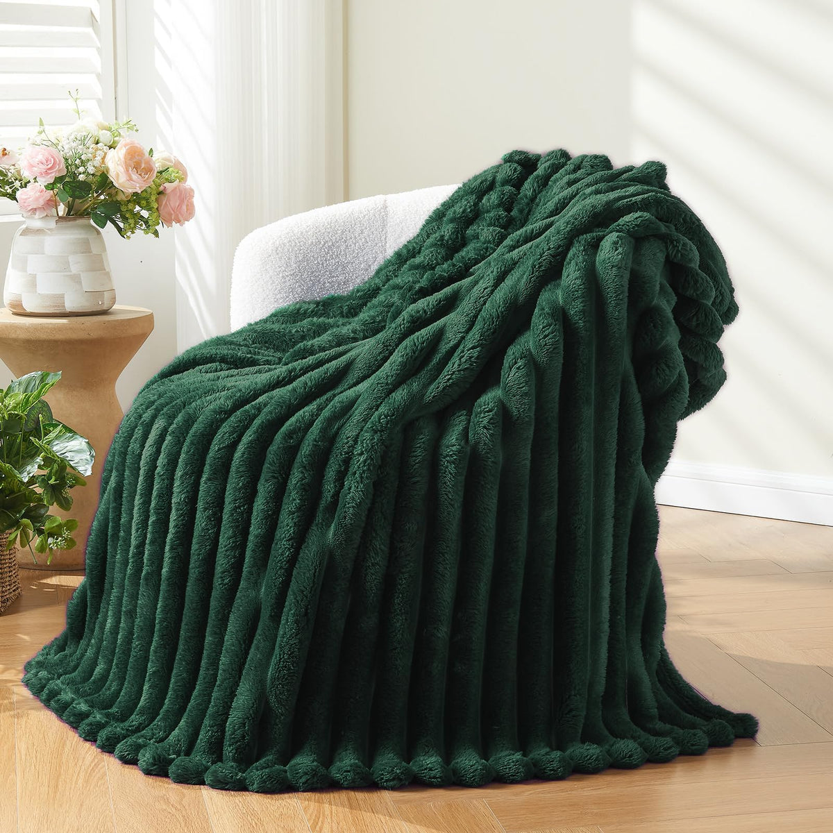 NEWCOSPLAY dark green ribbed throw on bed showing cozy warmth and texture