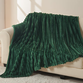 NEWCOSPLAY folded dark green ribbed throw ready for cozy relaxation