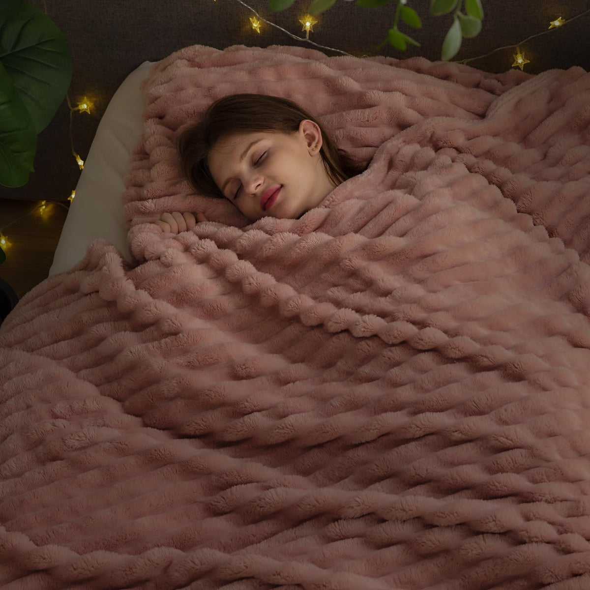 NEWCOSPLAY queen blanket pink jacquard 3D pattern adds luxury