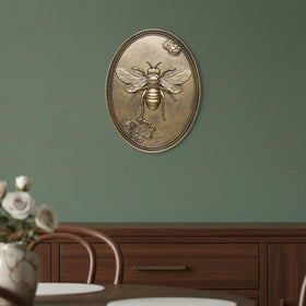 Newinhome Vintage Bee Wall Sculpture enhances living room charm