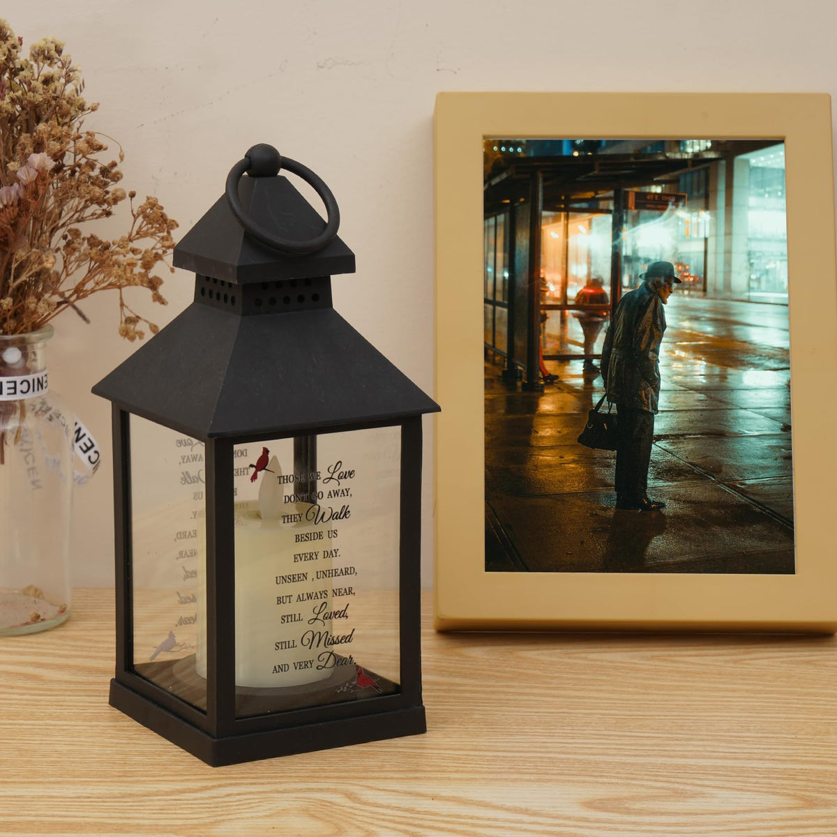 Newoh battery powered sympathy light operates without cords
