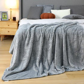 Newwiee blanket 50x60 inch coverage ideal for cuddling