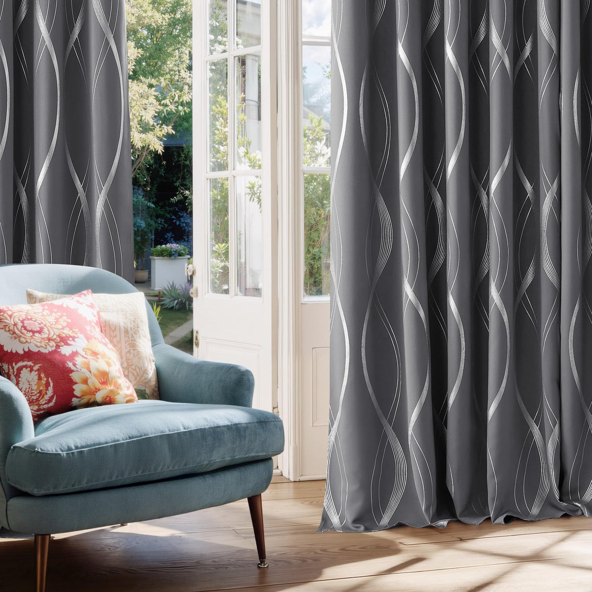 NICETOWN thermally insulated curtains reduce heat transfer while keeping rooms comfortable.